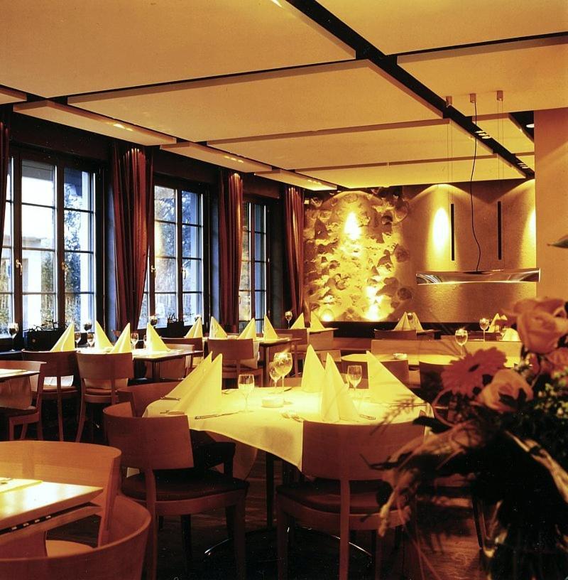 Hotel Restaurant Zum Goldenen Kopf บูลาค ภายนอก รูปภาพ